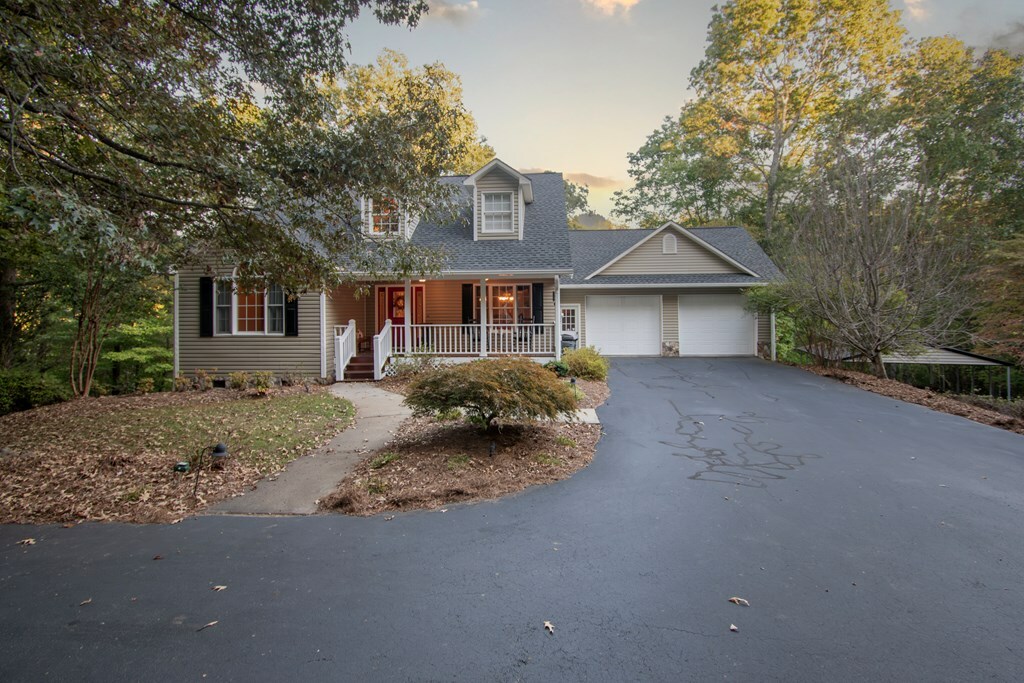 Property Photo:  425 Tarheel West Dr  NC 28906 