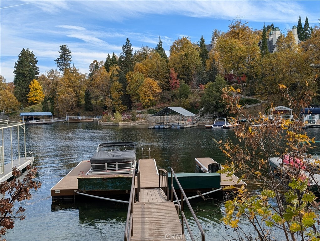 166 N 166 B --Dock  Lake Arrowhead CA 92352 photo