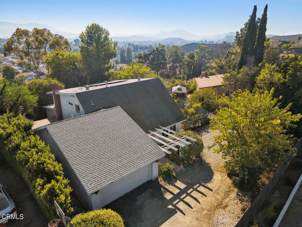 Property Photo:  1310 Calle De Oro  CA 91360 