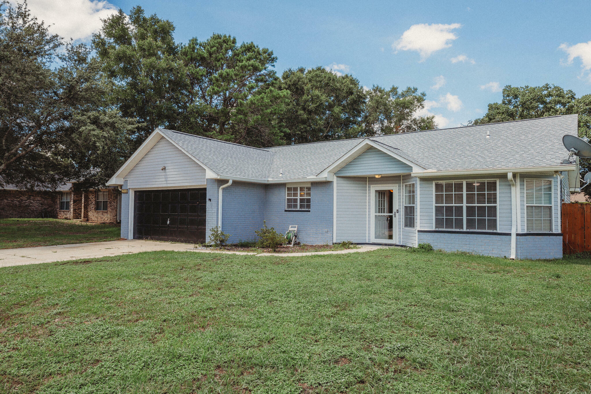 Property Photo:  2723 Rambler Court  FL 32566 