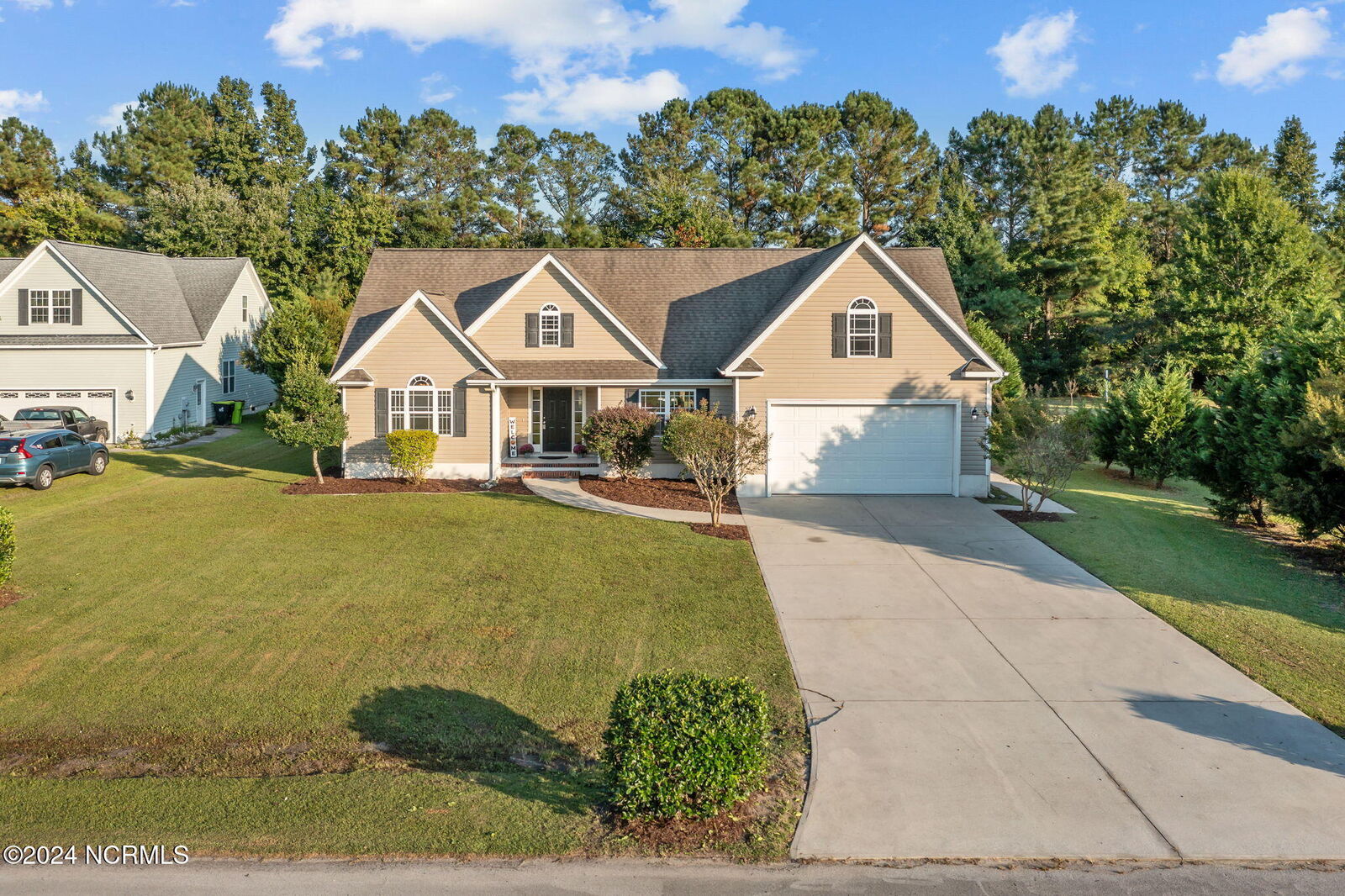 Property Photo:  536 Park Meadows Drive  NC 28570 