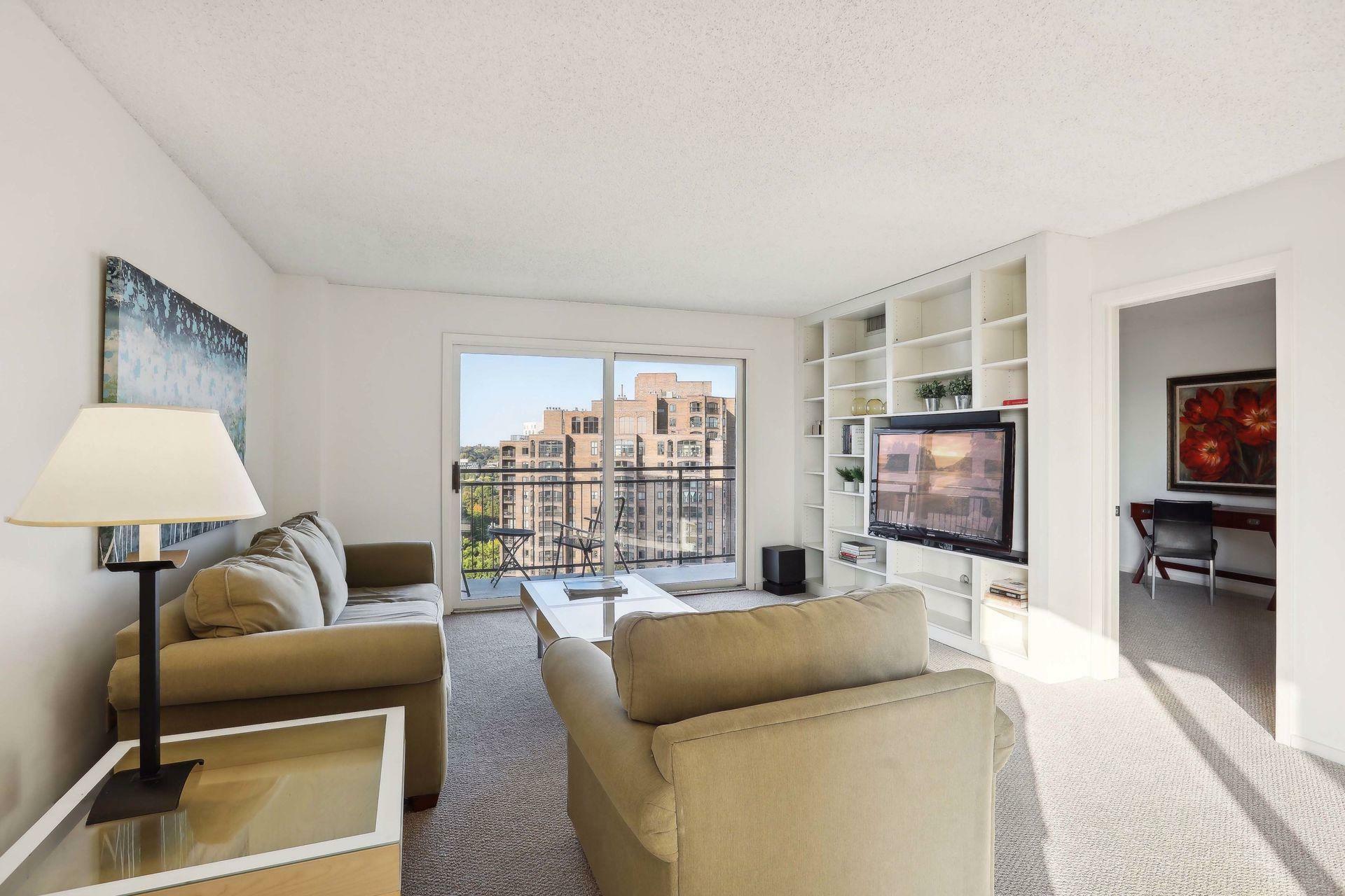 Property Photo:  1225 Lasalle Avenue 1708  MN 55403 