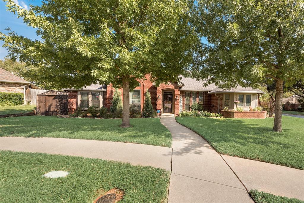 Property Photo: 2104 N Aspenwood TX 76051