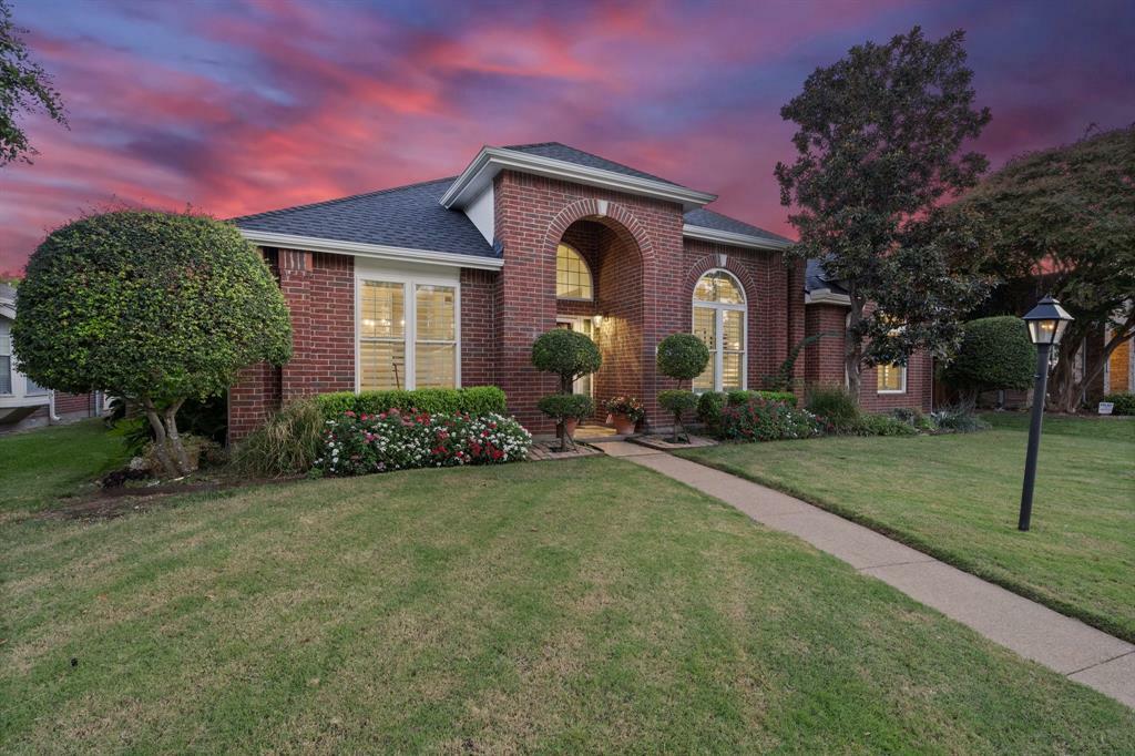 Property Photo:  8306 Meadowview Street  TX 75088 