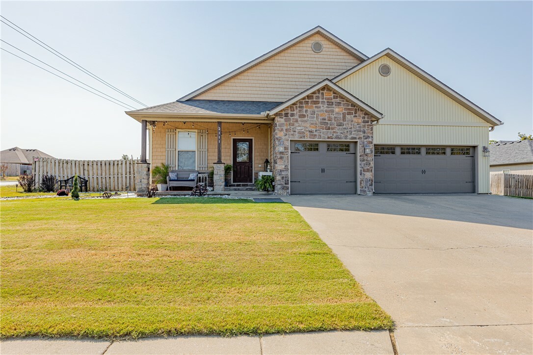 2111 Hunter Drive  Pea Ridge AR 72751 photo