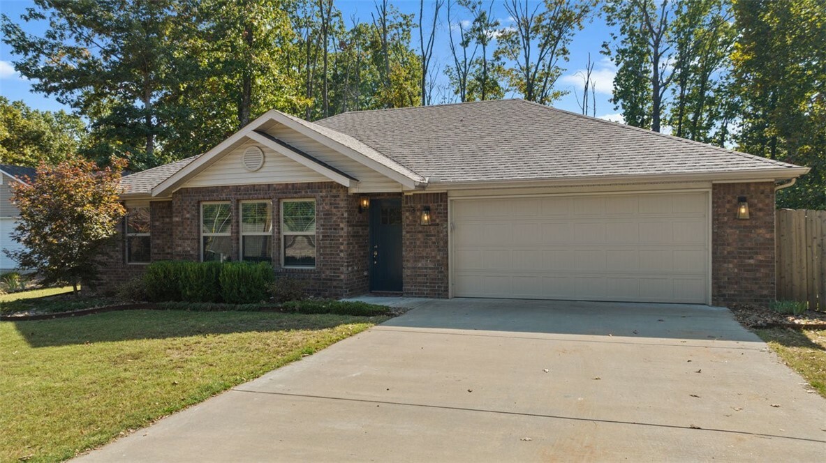 Property Photo:  3 Stucky Lane  AR 72715 