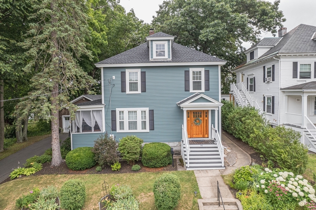 Property Photo:  90 Wentworth Ave  MA 01852 