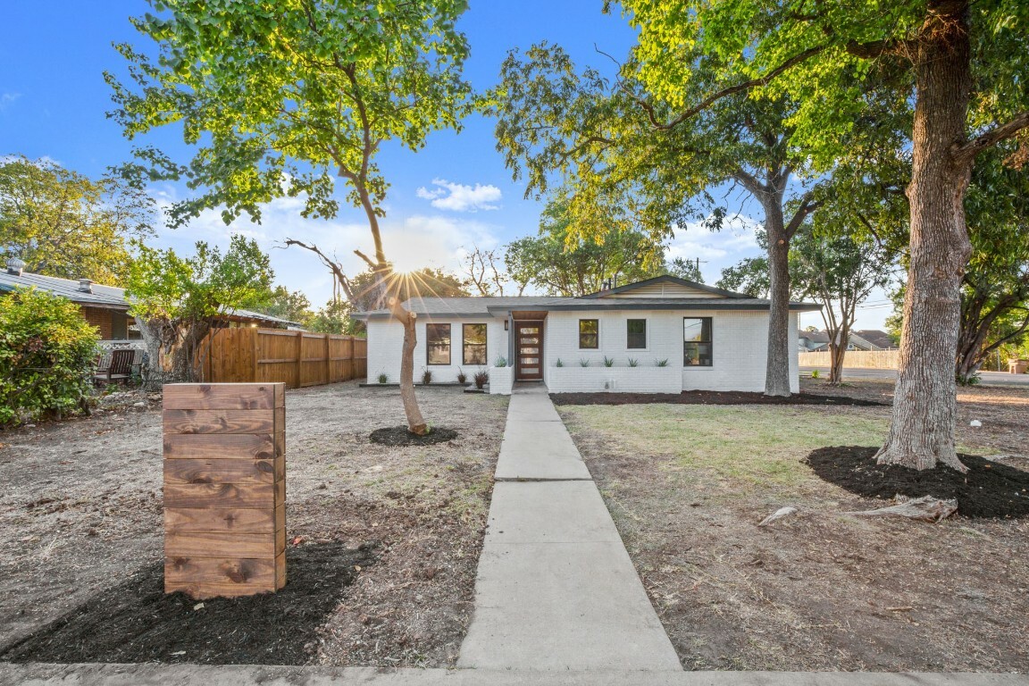 Property Photo:  6201 Dorchester Drive  TX 78723 