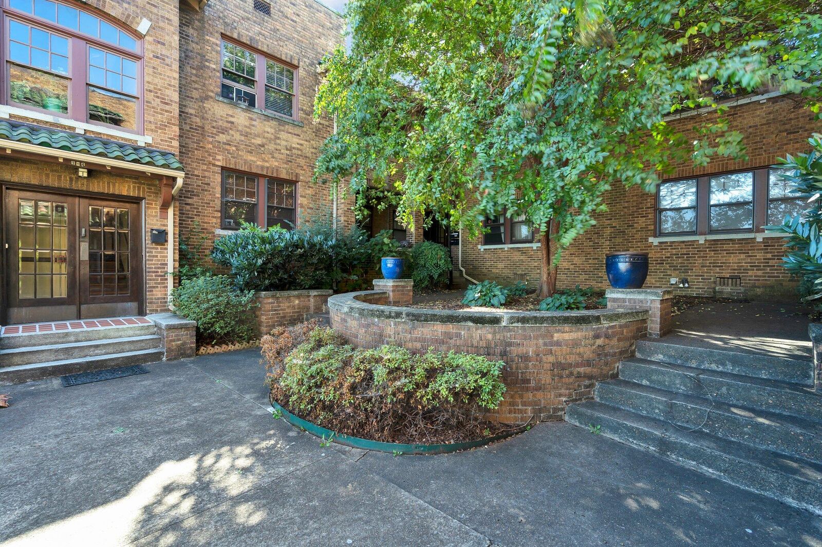 Property Photo:  1400 Duncan Avenue  TN 37404 