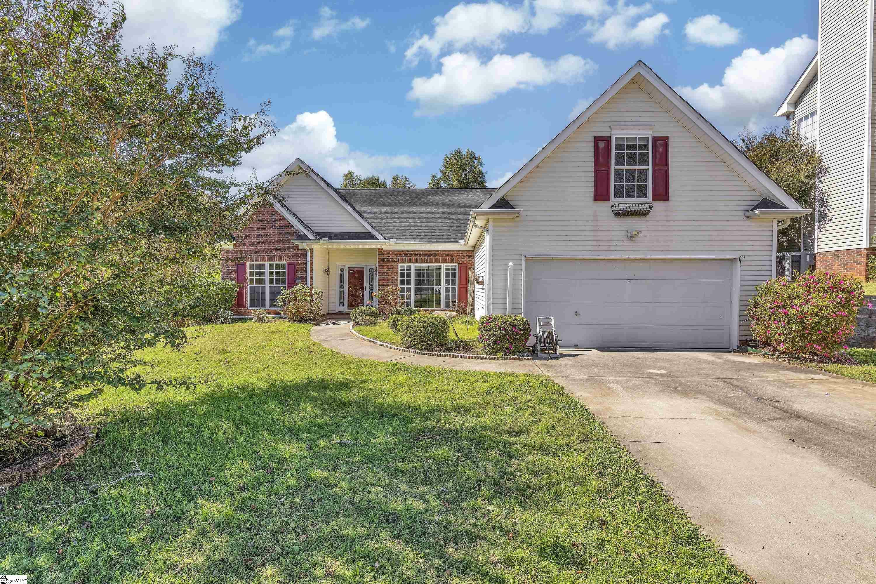 Property Photo:  516 Walkingstick Way  SC 29680 