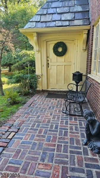 Property Photo:  475 Berkeley Ave  NJ 07079 