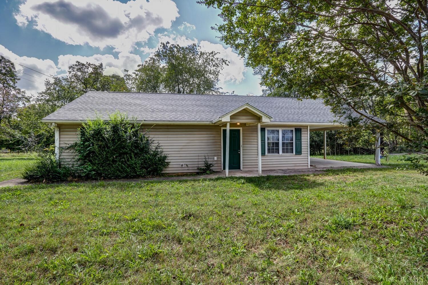 Property Photo:  1054 Colony Heights  VA 24556 