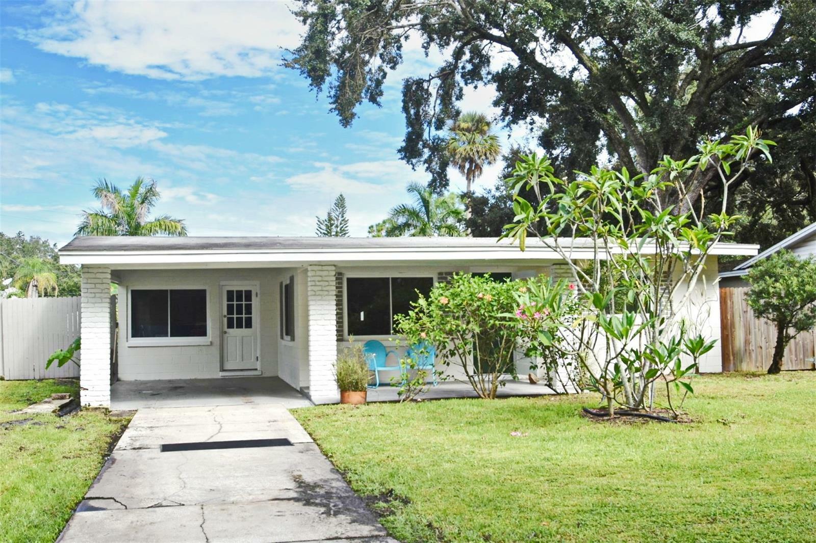 Property Photo:  2151 Loch Lomond Drive  FL 32792 