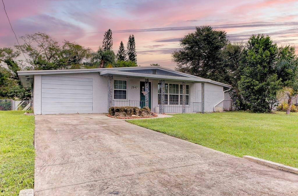 Property Photo:  2517 Vinson Avenue  FL 34232 