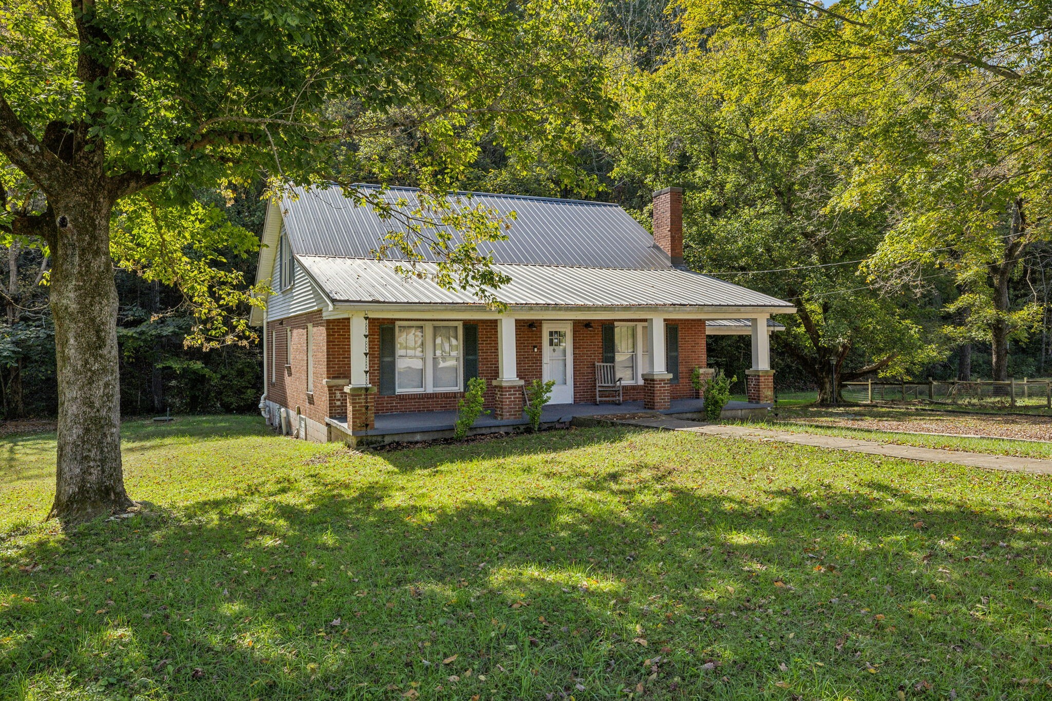 519 Water St  Charlotte TN 37036 photo