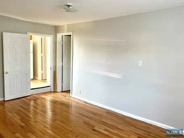 Property Photo:  185 Hudson Street 1  NJ 07601 