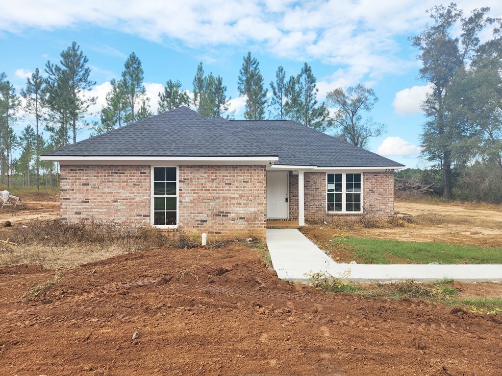 Property Photo:  2509 W Oakridge Drive  GA 31721 