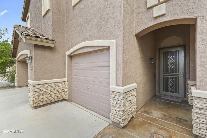 Property Photo:  1542 E Chaparral Place  AZ 85122 