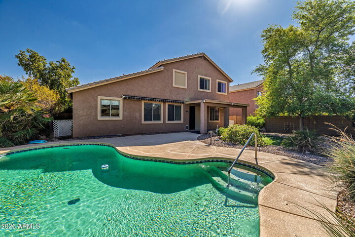 Property Photo:  1542 E Chaparral Place  AZ 85122 