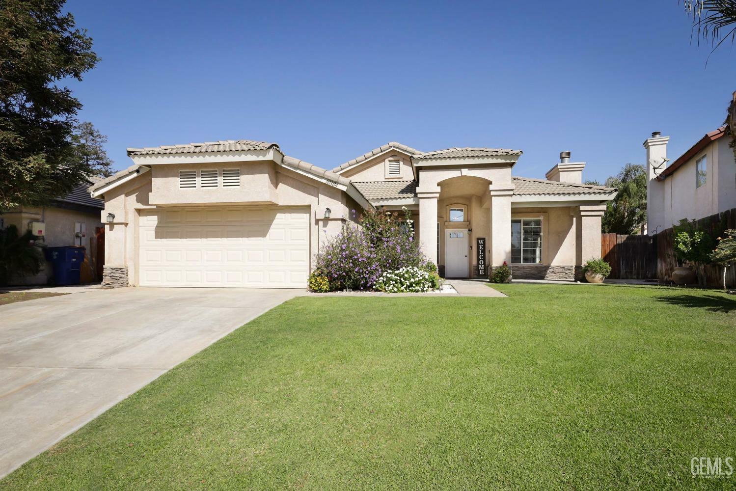 Property Photo:  10304 Olympia Fields Drive  CA 93312 