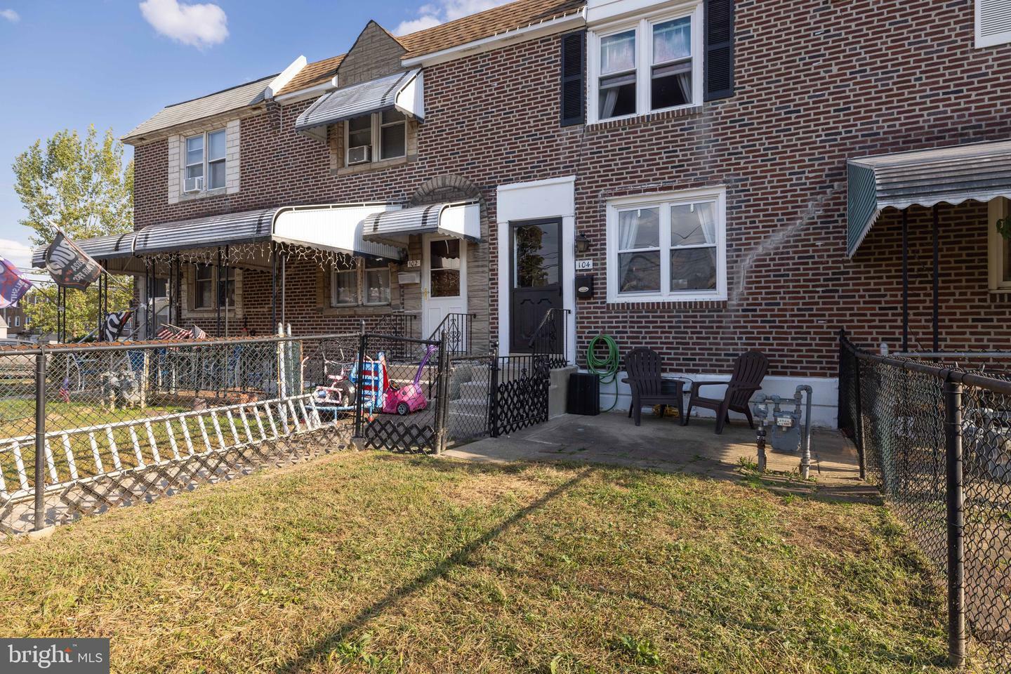 Property Photo:  104 W Berkley Avenue  PA 19018 