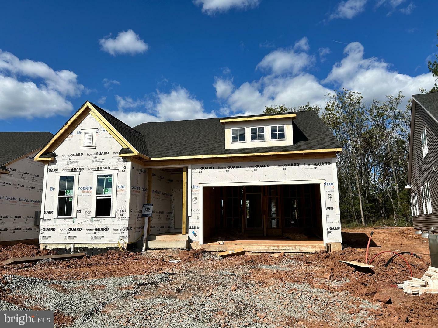 Property Photo: 12516 Cavalier Forest Court VA 20136