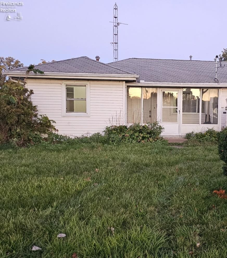 Property Photo:  612 Bennett Avenue  OH 44870 