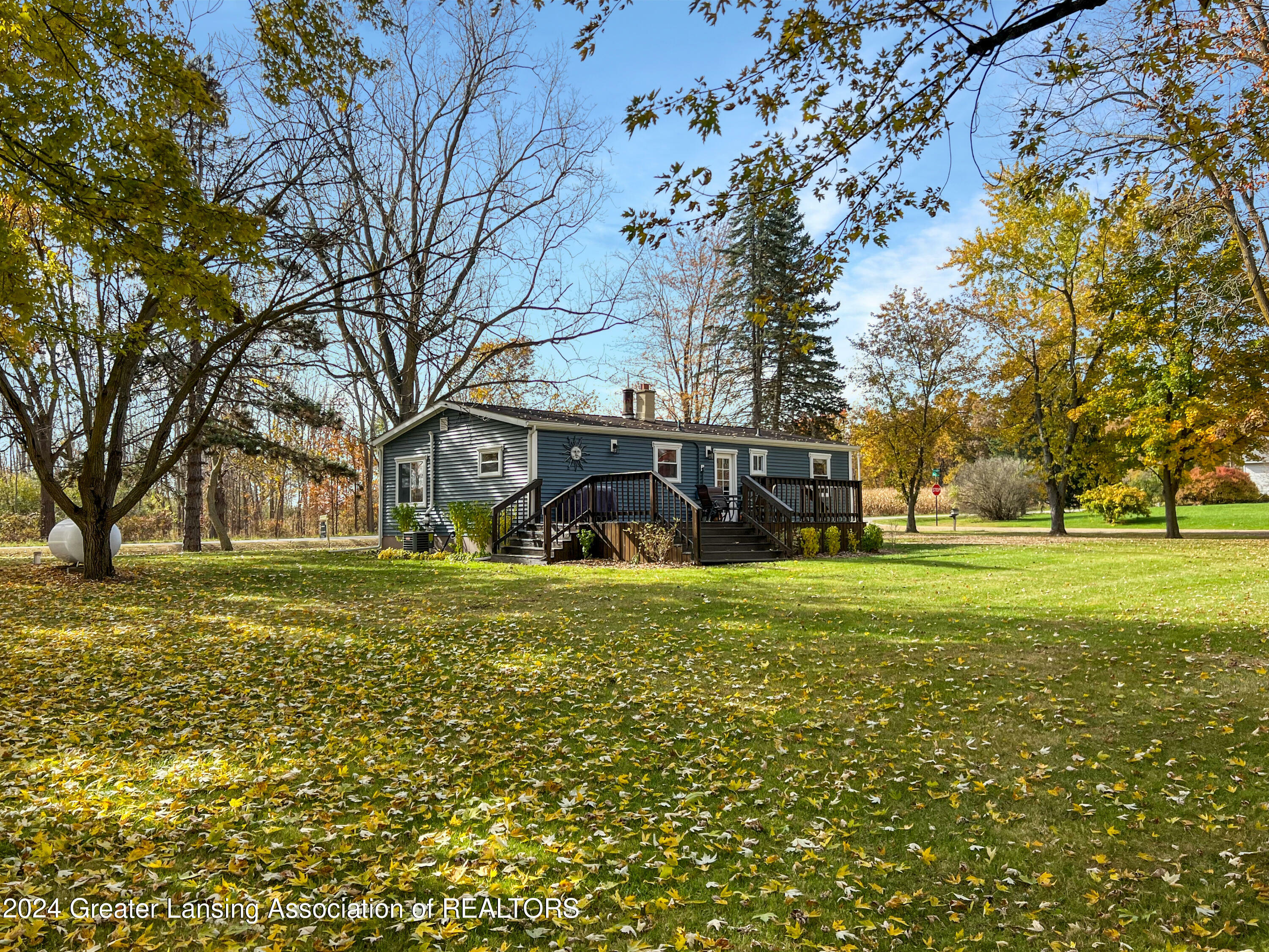 Property Photo:  511 Tyrrell Road  MI 48857 