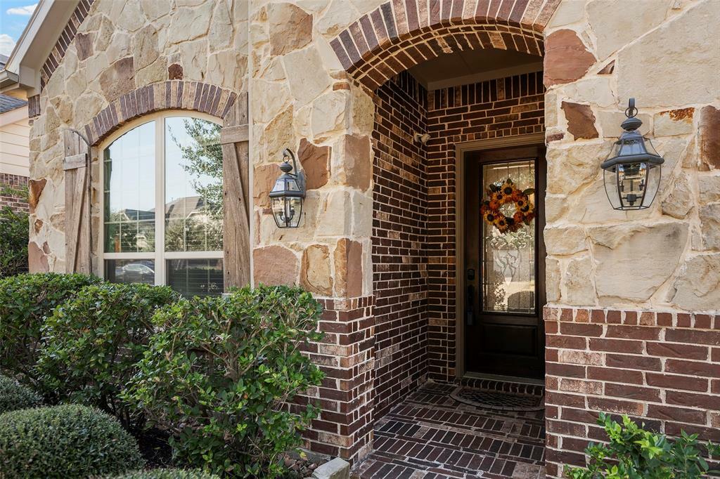 Property Photo:  19827 Summit Crest Court  TX 77433 