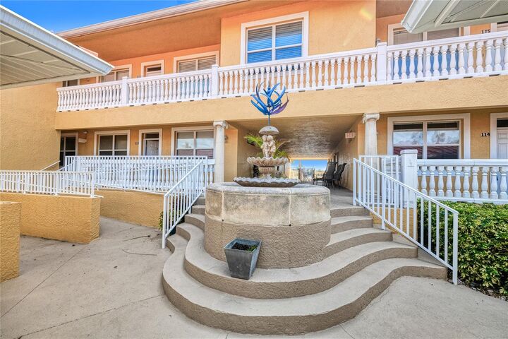 Property Photo: 3228 Purple Martin Drive 113 FL 33950