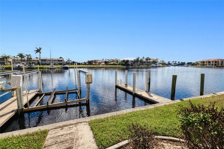 Property Photo:  3228 Purple Martin Drive 113  FL 33950 