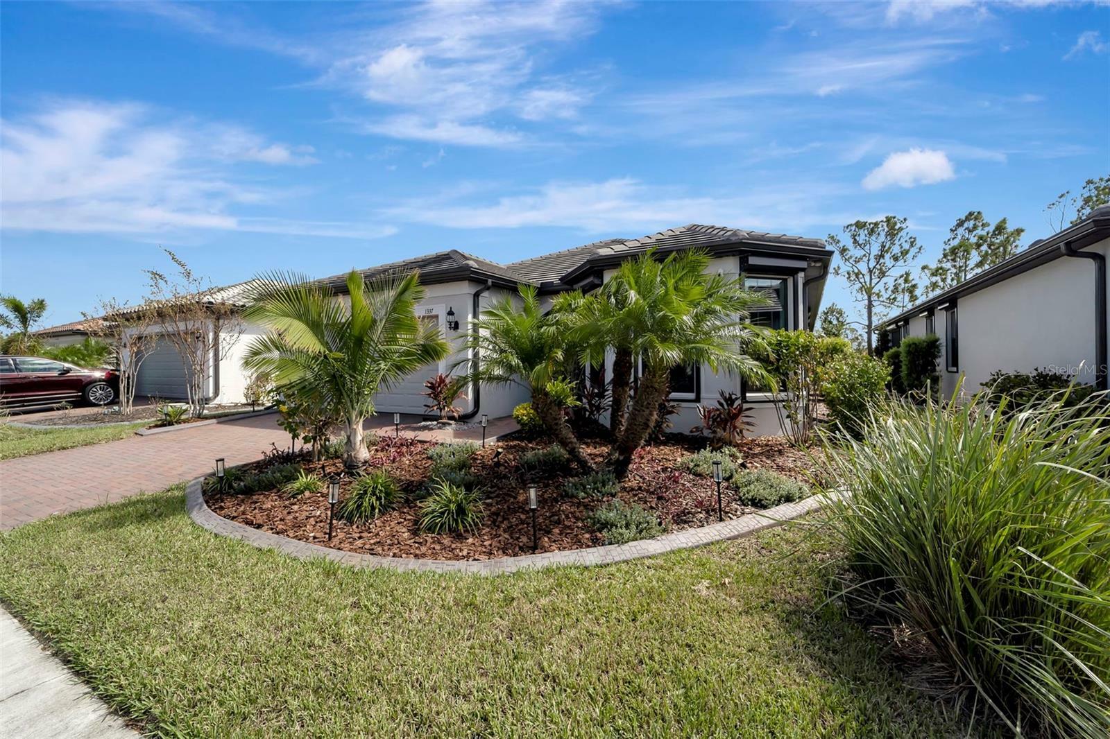 Property Photo:  1337 Sorrell Way  FL 34289 