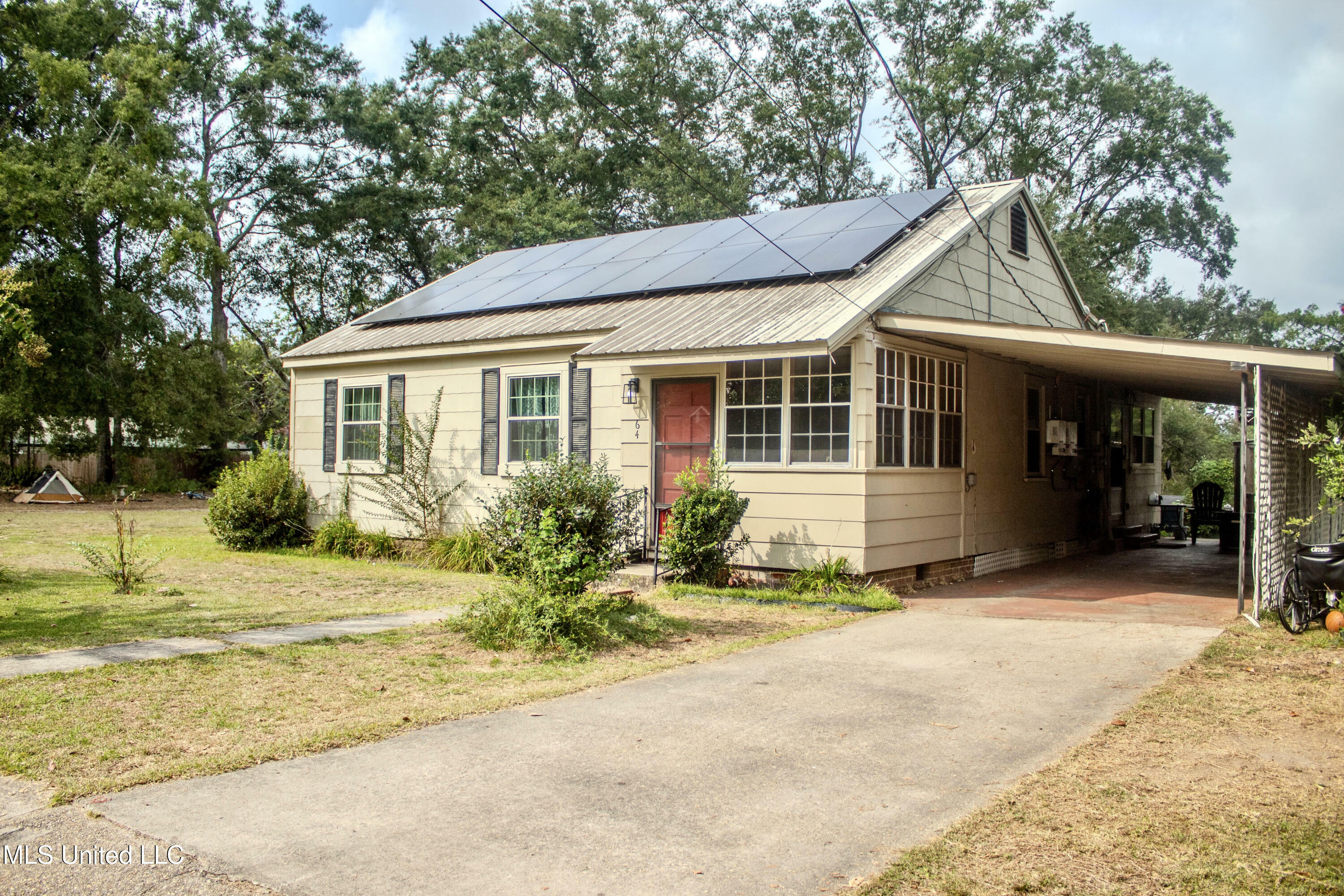 Property Photo:  64 Duncan Street  MS 39452 