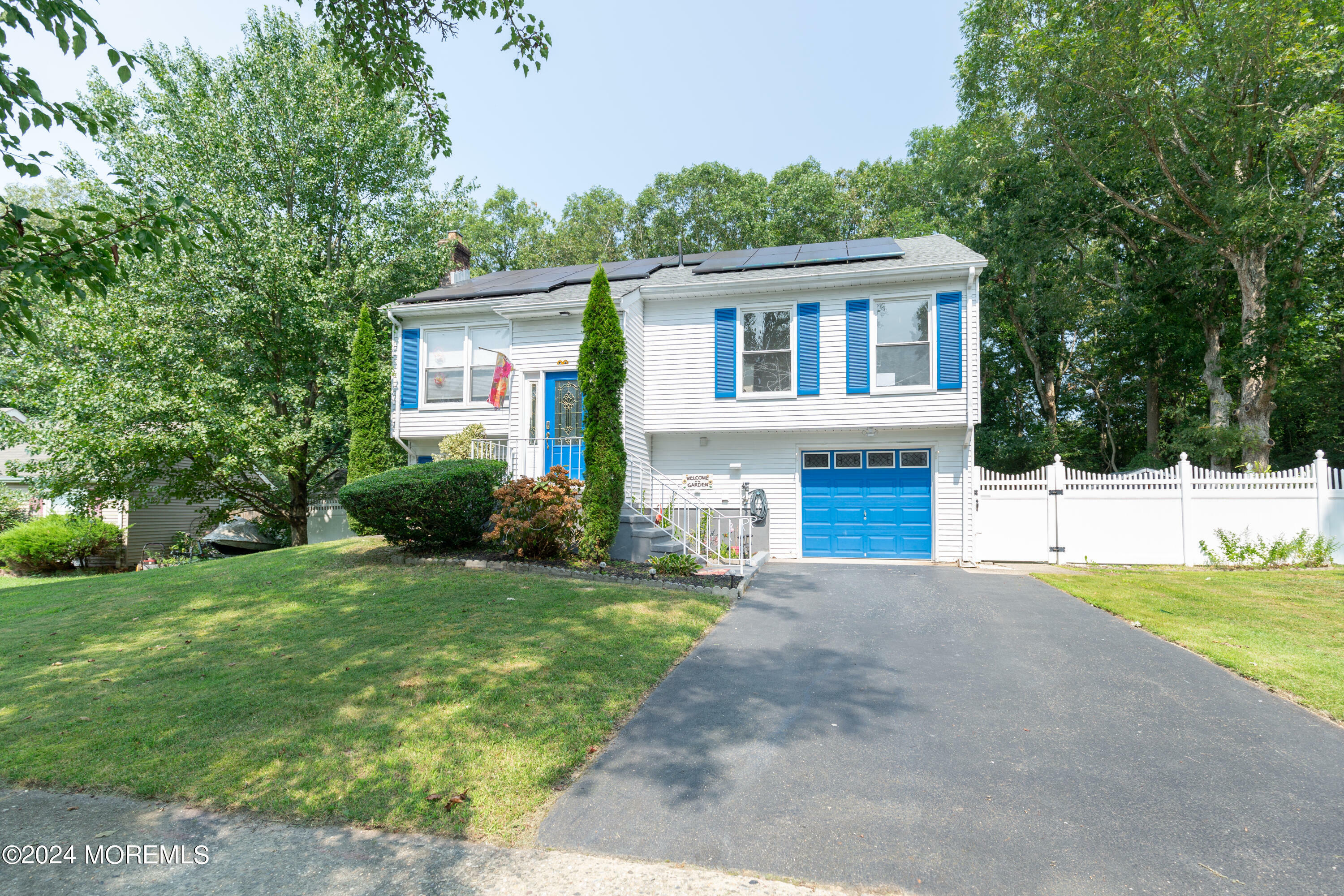 Property Photo:  29 Aspen Circle  NJ 08005 