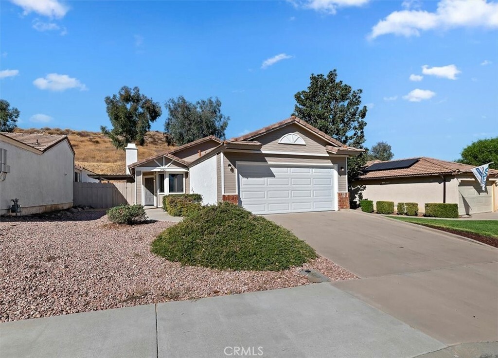 Property Photo:  27841 Hillpointe Drive  CA 92585 