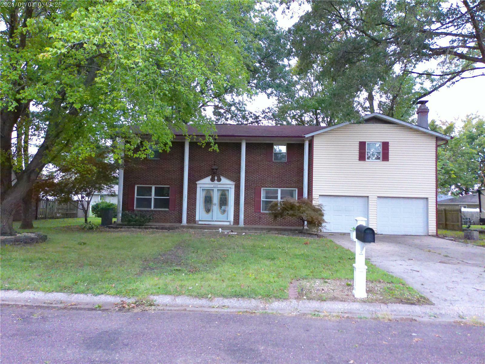 Property Photo:  629 Knipp Avenue  IL 62258 