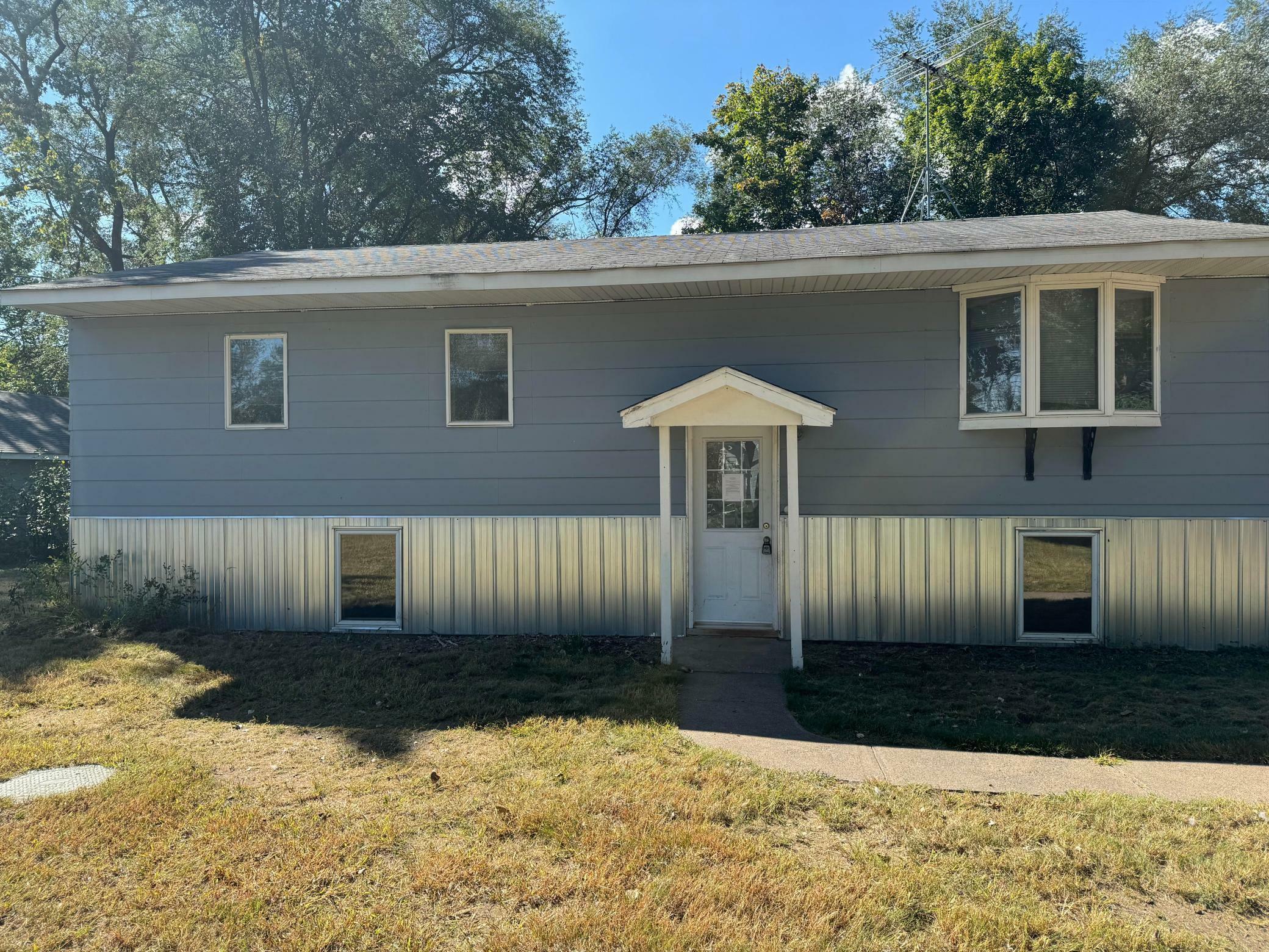 Property Photo:  1432 Ramada Avenue S  MN 55043 