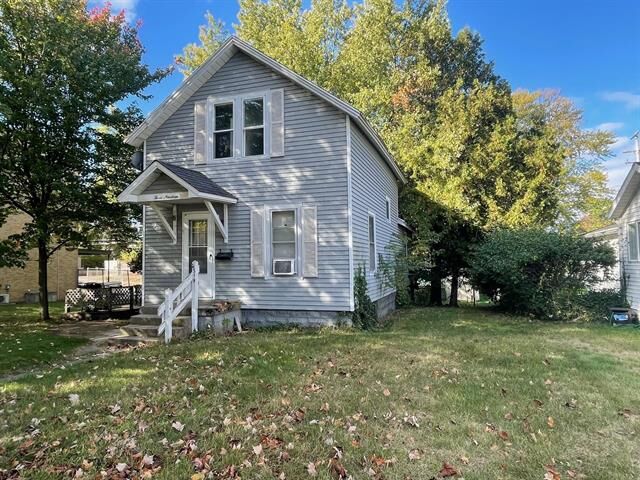 Property Photo:  319 N Rowe Street  MI 49431 