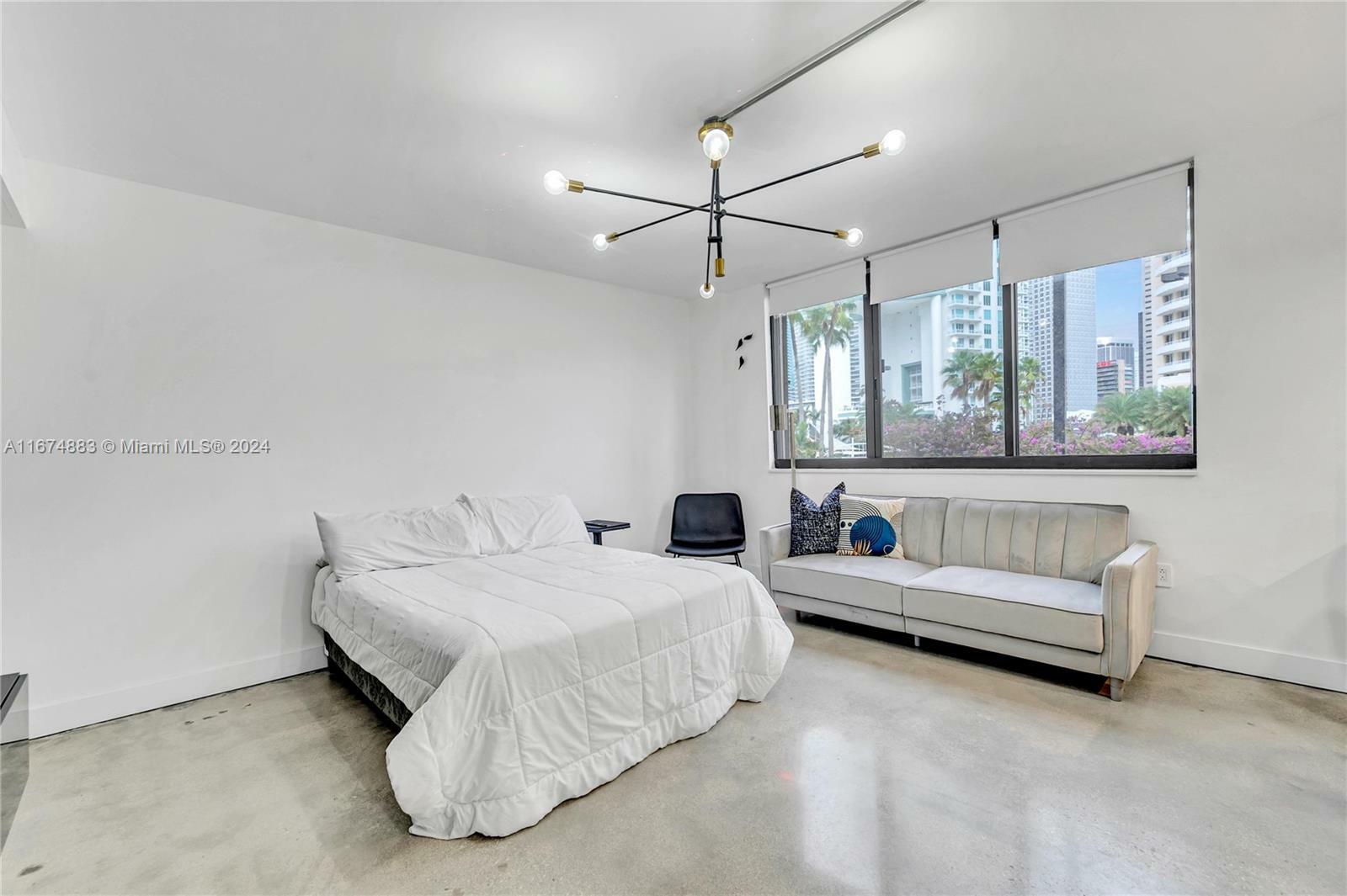 Property Photo:  540 Brickell Key Dr 409  FL 33131 