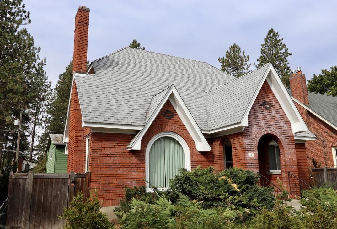 Property Photo:  1624 S Lincoln St  WA 99203 