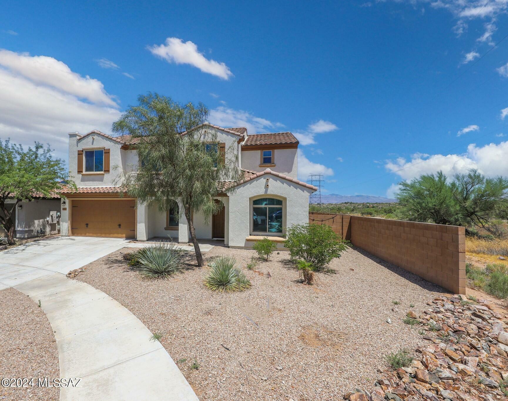 Property Photo: 11057 E Roscommon Place AZ 85747