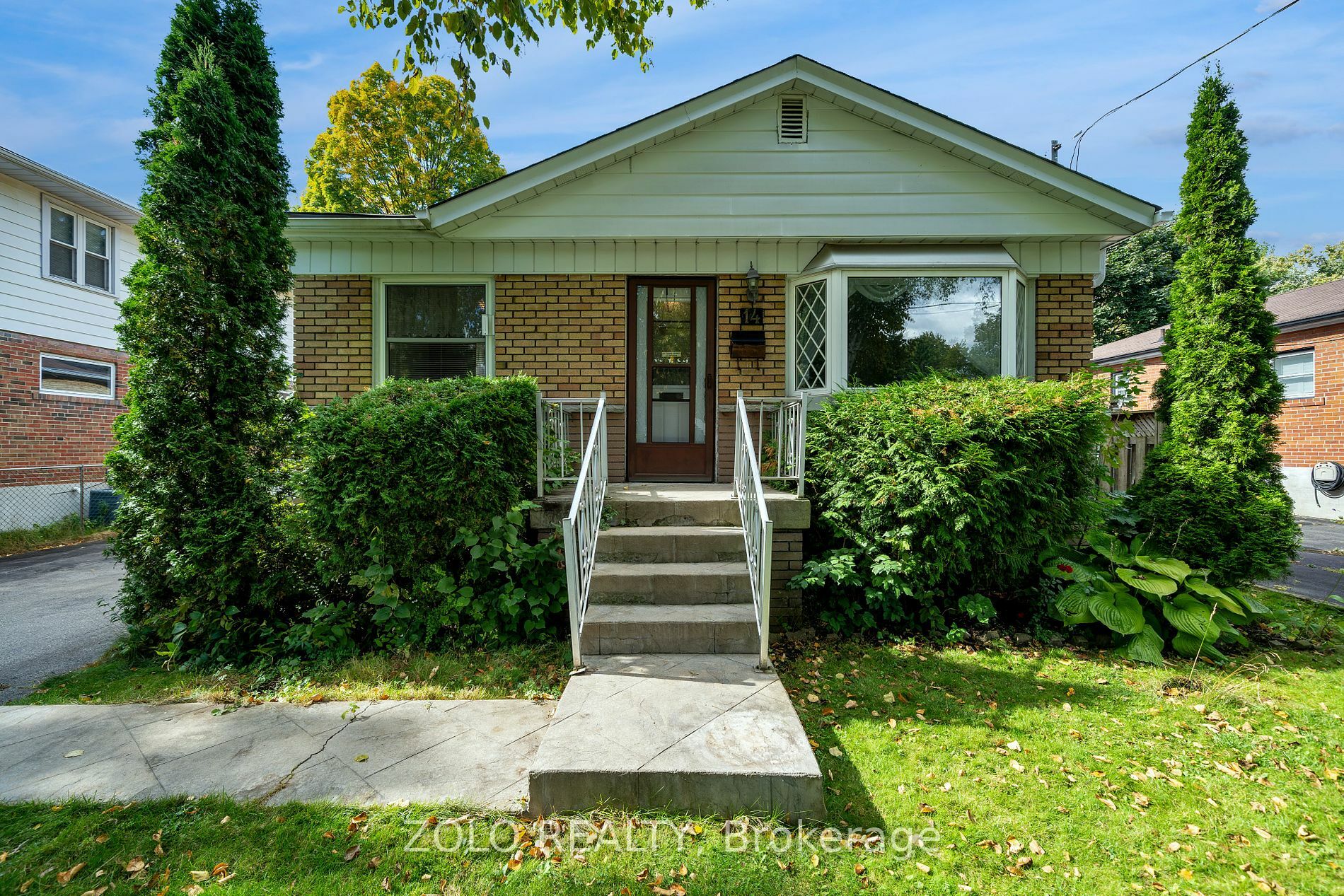 14 McMillan Ave  Toronto ON M1E 4B5 photo