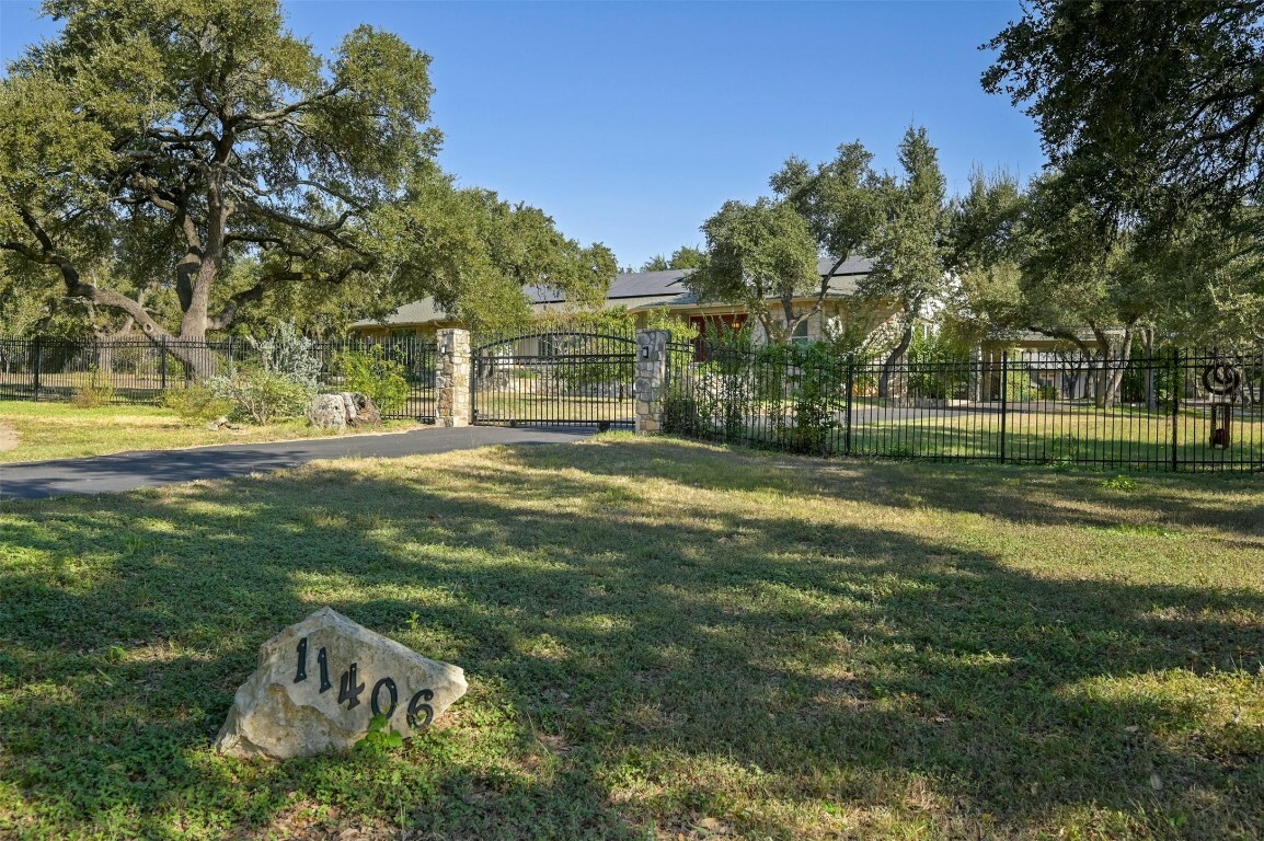 Property Photo:  11406 Boulder Lane  TX 78726 