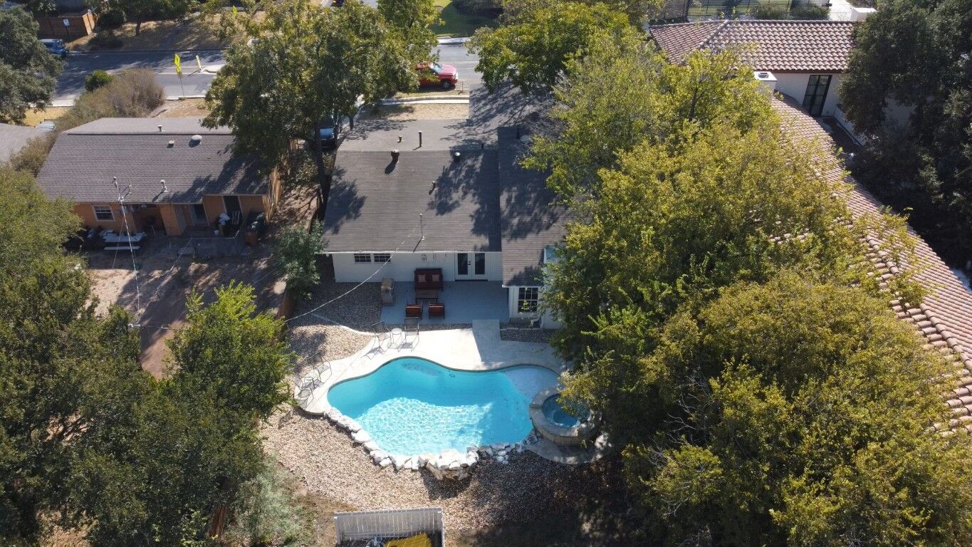 Property Photo:  2200 Westover Road  TX 78703 