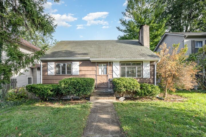 2403 Superior Avenue  Middletown OH 45044 photo