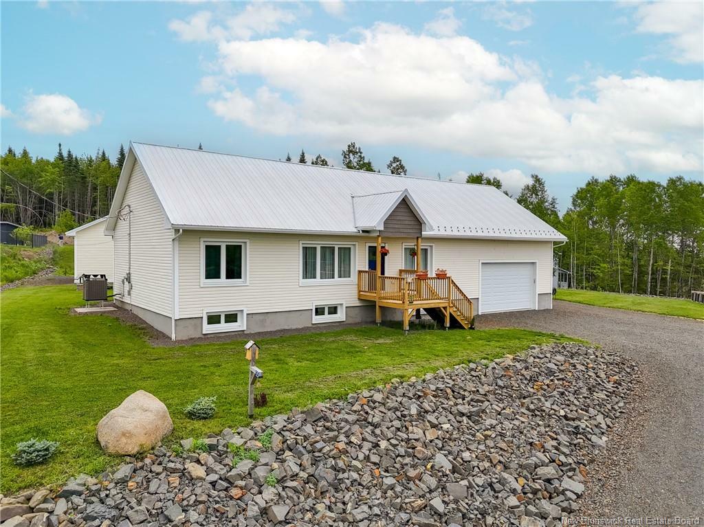 Photo de la propriété: 25 Leeland Way NB E3A 5M7