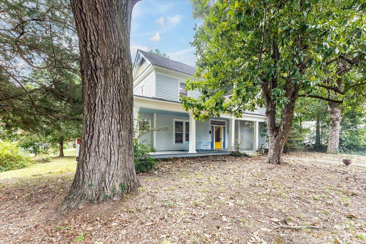 Property Photo:  210 E Villanow Street  GA 30728 