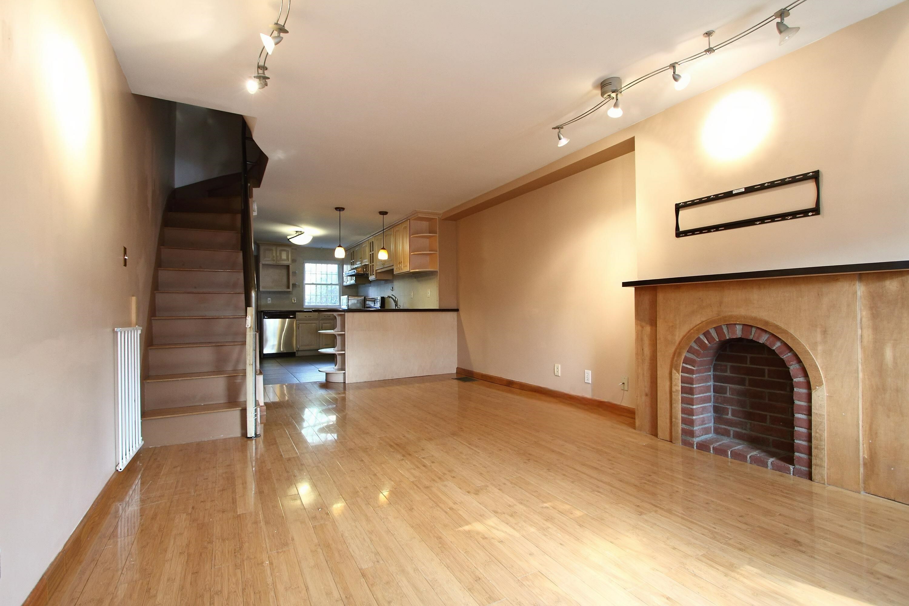 Property Photo:  510.5 Monmouth St  NJ 07302 