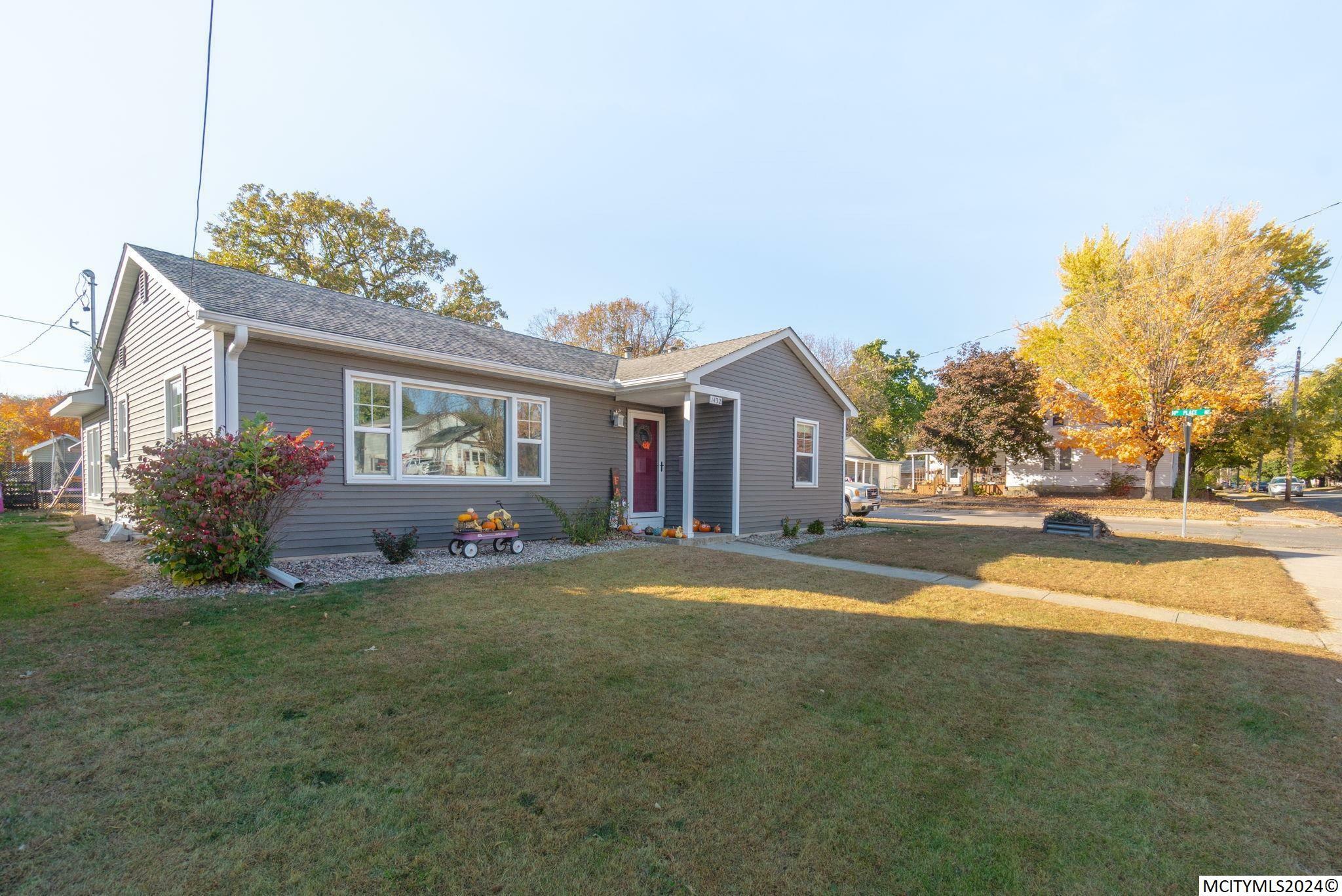 Property Photo:  1432 N Hampshire  IA 50401 