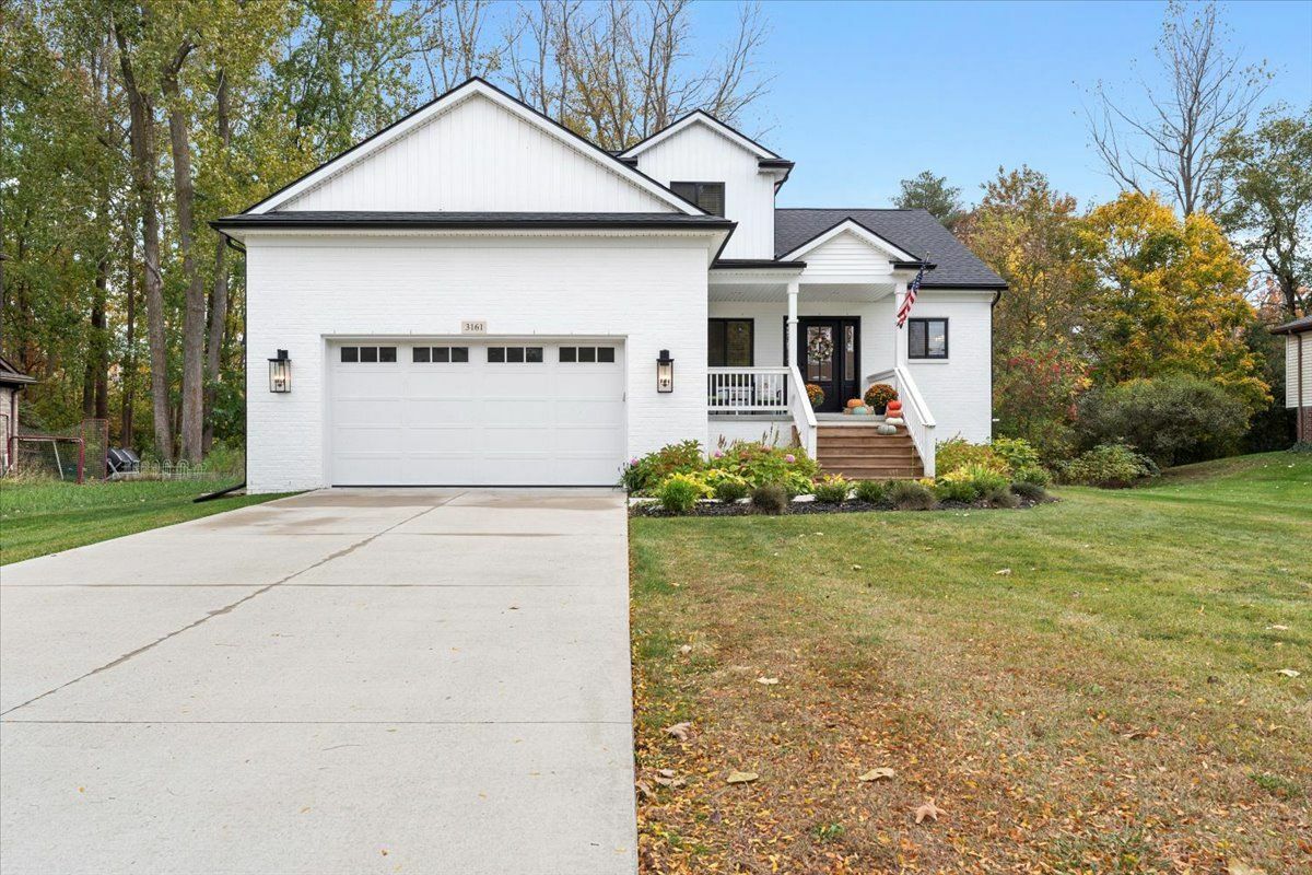 Property Photo:  3161 Sandoval Drive  MI 48360 1548 